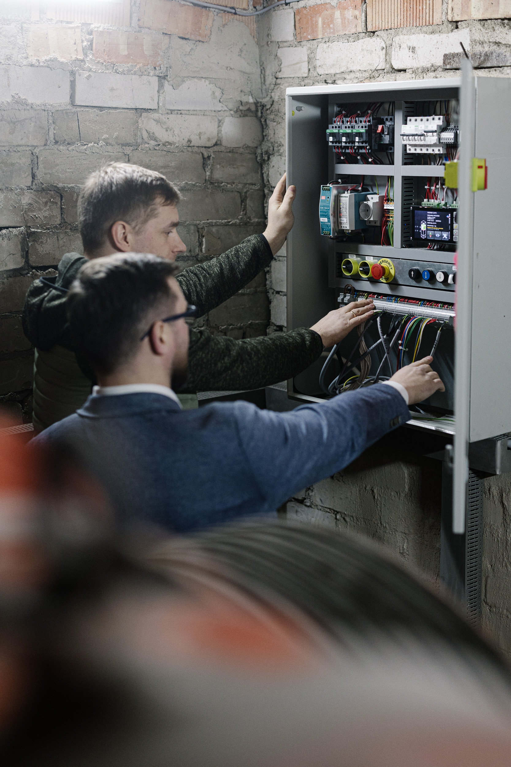 HS Series FAQ: What distributors need to know about Paradis Lifts solutions