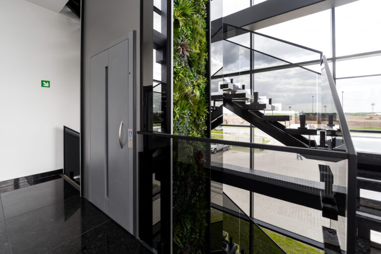 Paradis

Photo by Andrius Laucius / Lithuania ()
23 May 2023

© All rights reserved

www.era-media.net