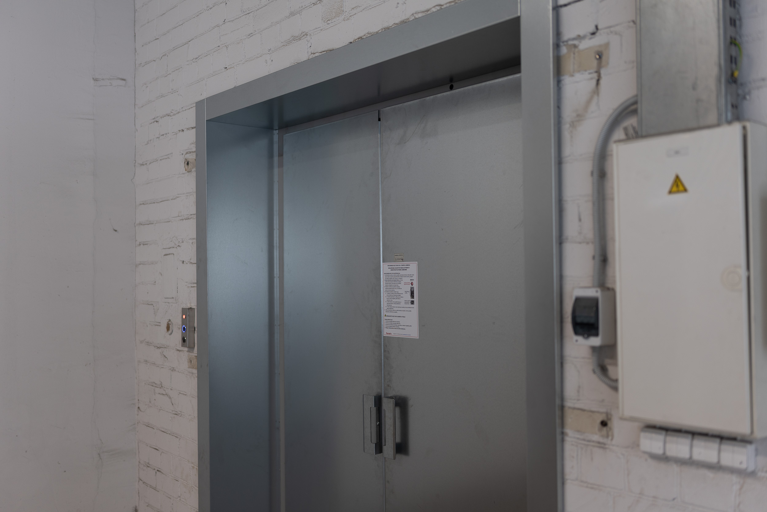 Defining “Premium“ in the Cargo Lift Industry: more than just a price tag